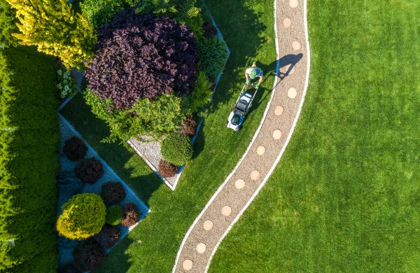 Cost of Mowing And Landscaping in Mount Juliet
